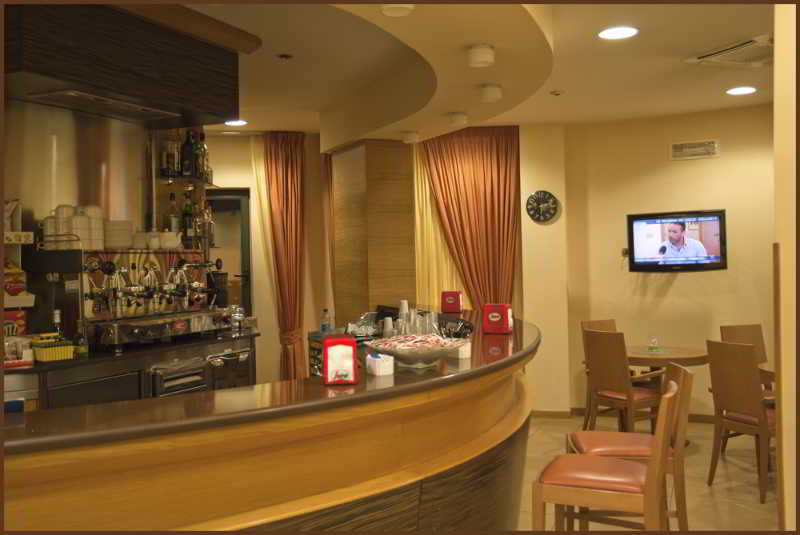 City Hotel Касория Экстерьер фото