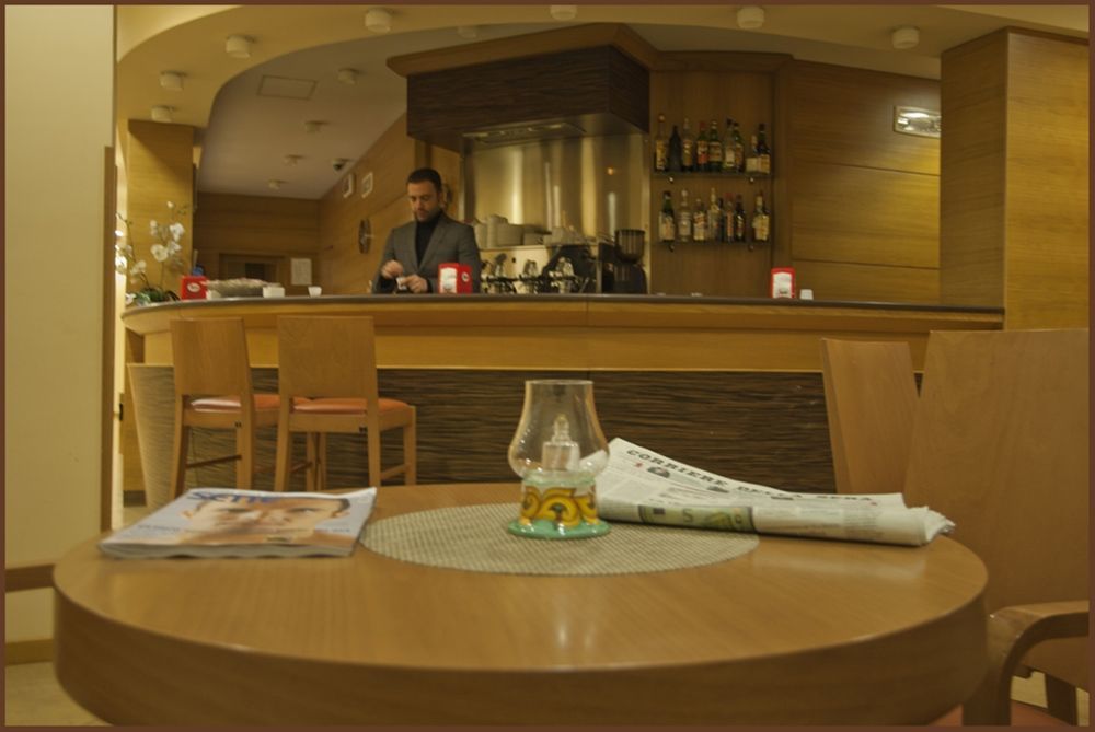 City Hotel Касория Экстерьер фото