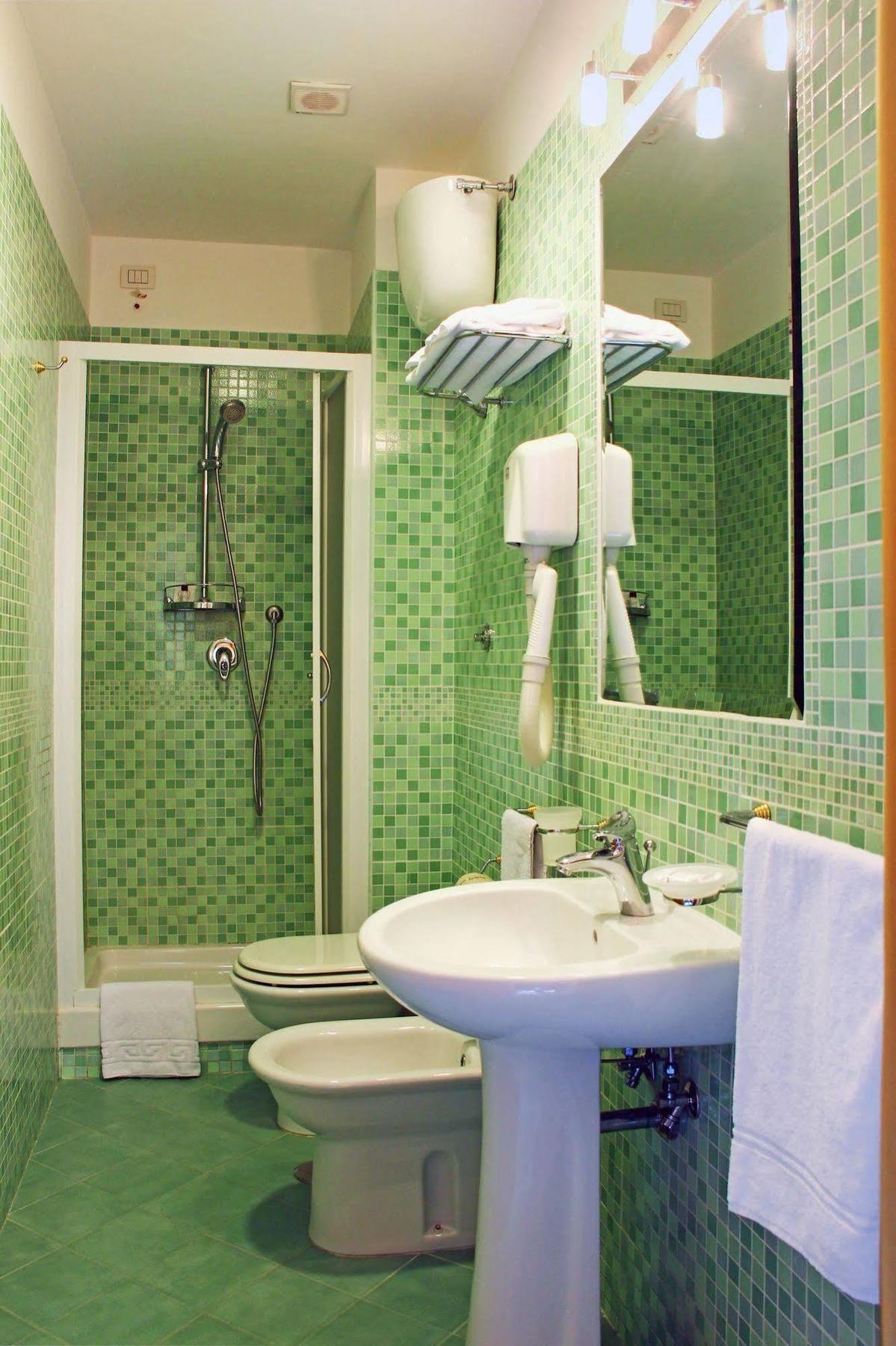 City Hotel Касория Экстерьер фото